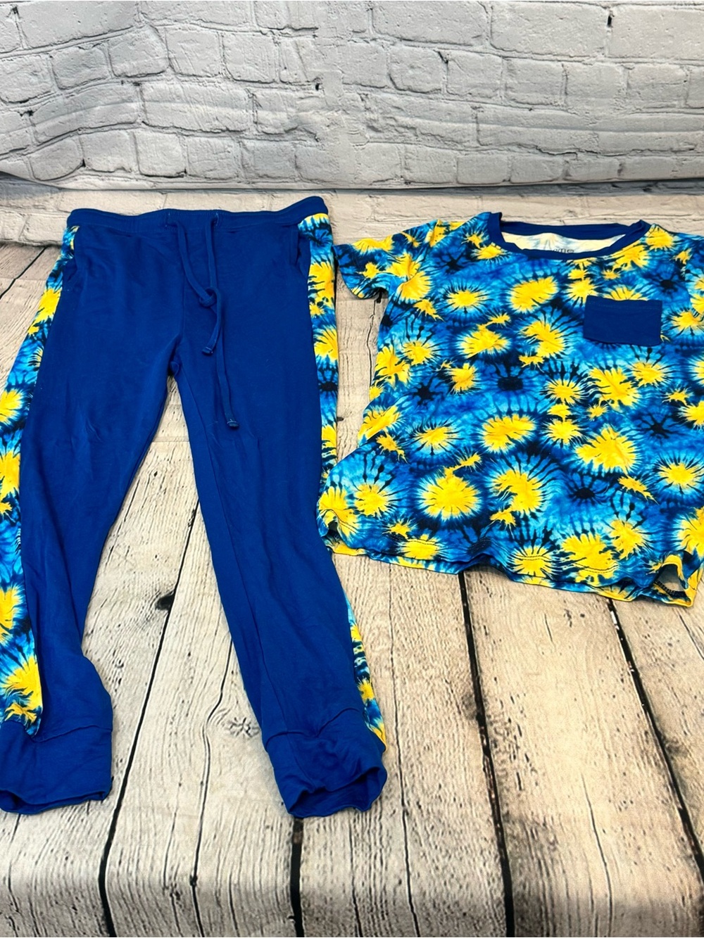 &Me Bamboo Sunburst Pattern Bamboo Jogger Set